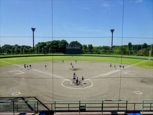 小山運動公園野球場 - ナショナル・スタジアム・ツアーズ